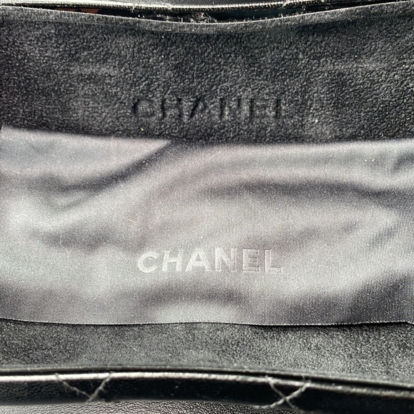 Chanel glasses holder - Picture 5 of 5